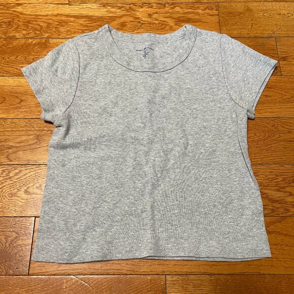 EUC Brandy Melville Ashlyn Heathered Grey Top T-shirt - Picture 2 of 2